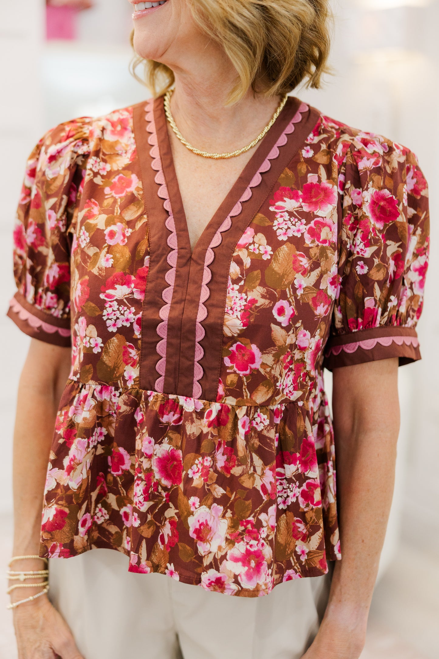 Floral Print Scallop Trim Top