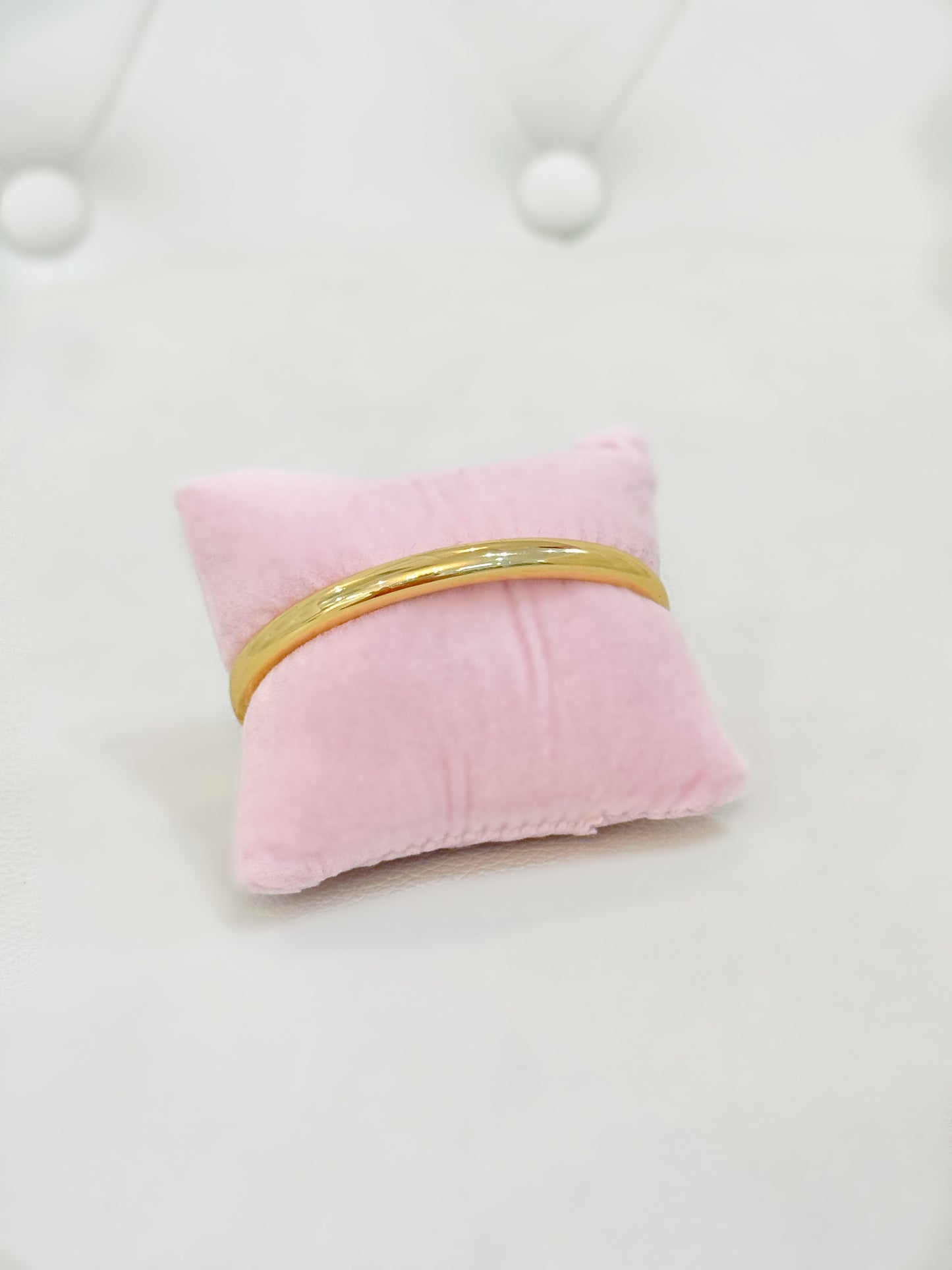 Eva Bangle