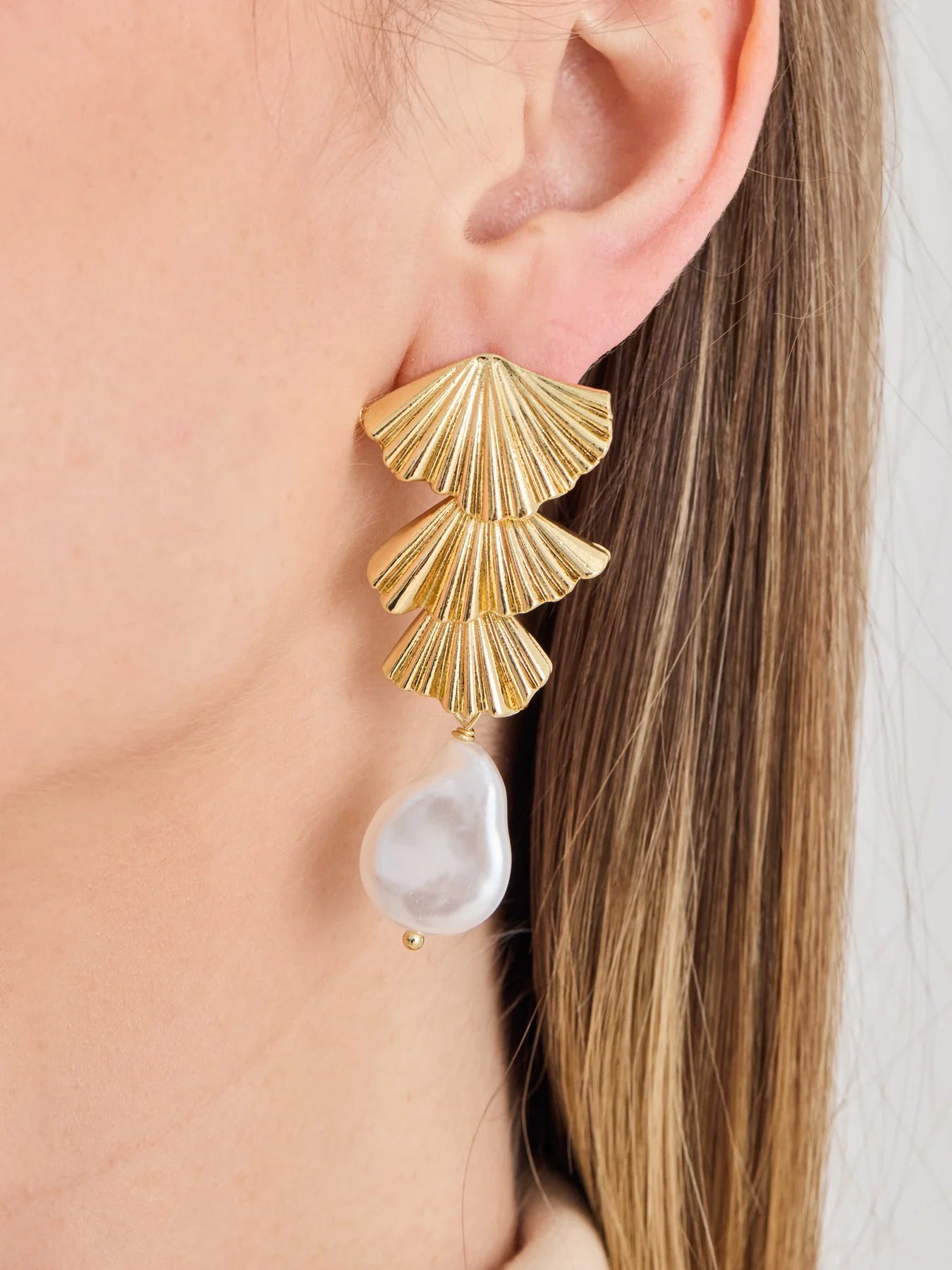 Levi Earring